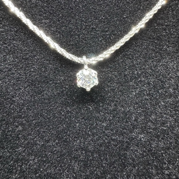 Jewelry - Diamond Pendant Necklace